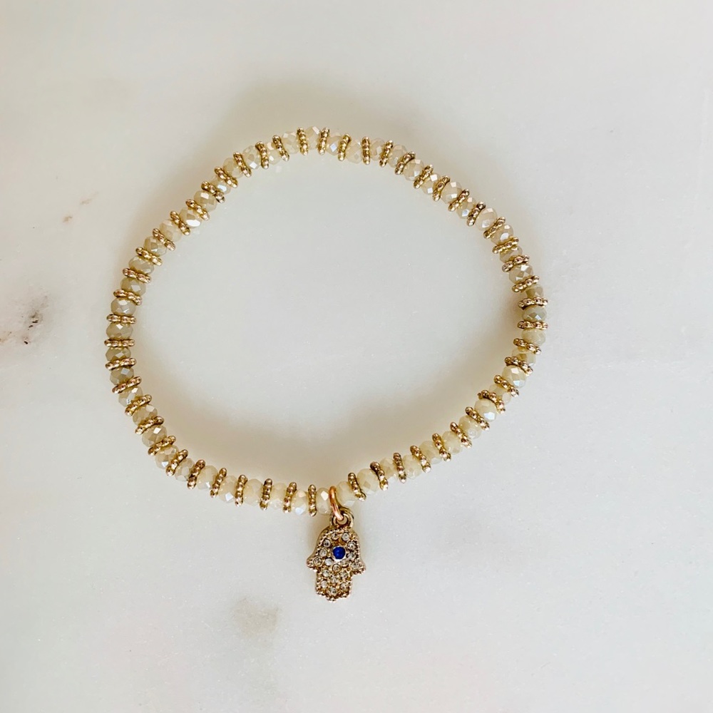 Clear Quartz crystal Hamsa stretch bracelet 😍